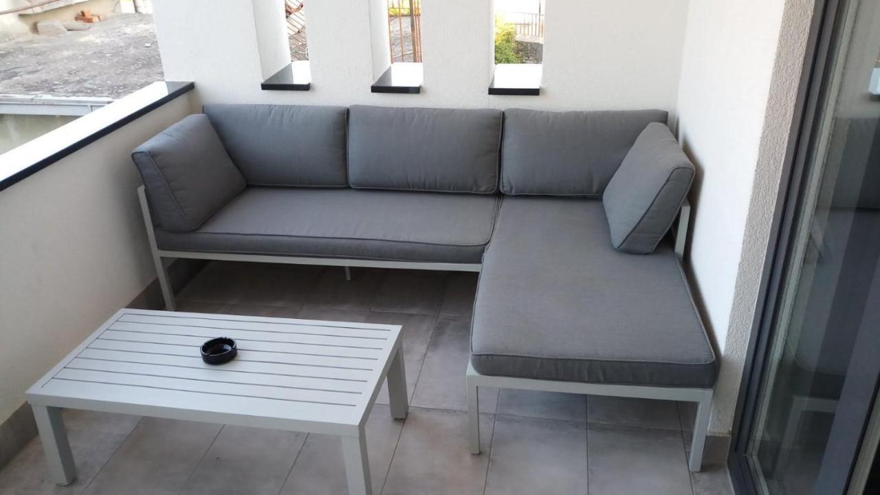 Apartments Star With Pool Biograd Na Moru Esterno foto