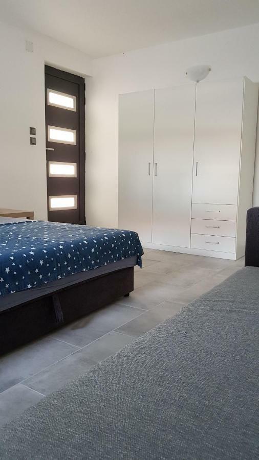 Apartments Star With Pool Biograd Na Moru Esterno foto
