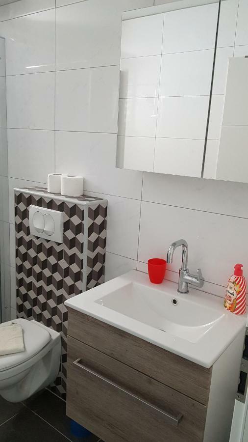 Apartments Star With Pool Biograd Na Moru Esterno foto