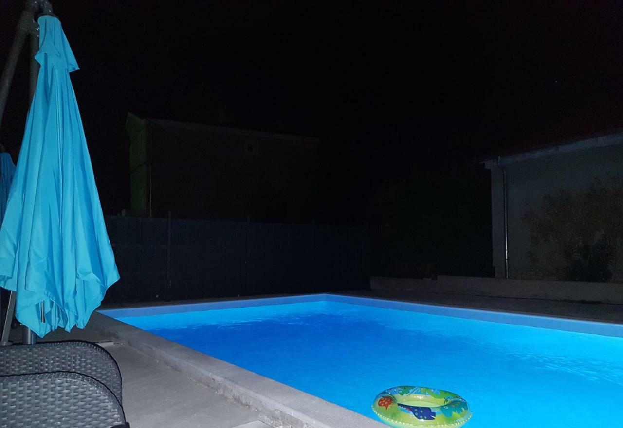 Apartments Star With Pool Biograd Na Moru Esterno foto